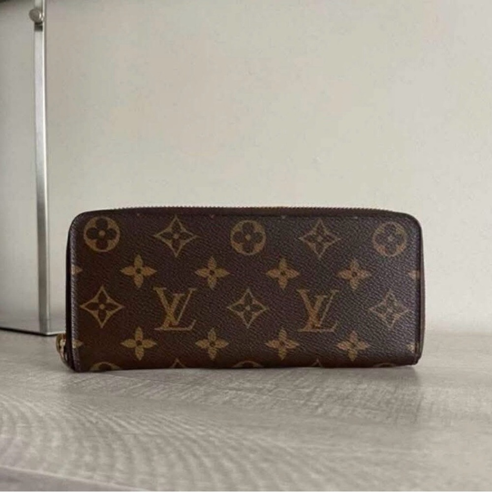 Louis Vuitton Brown and Tan Monogram Clutch